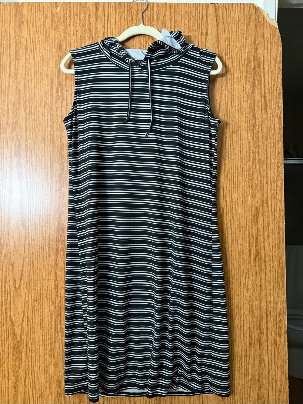 Sleeveless Striped Midi Hoodie Dress in Black & White